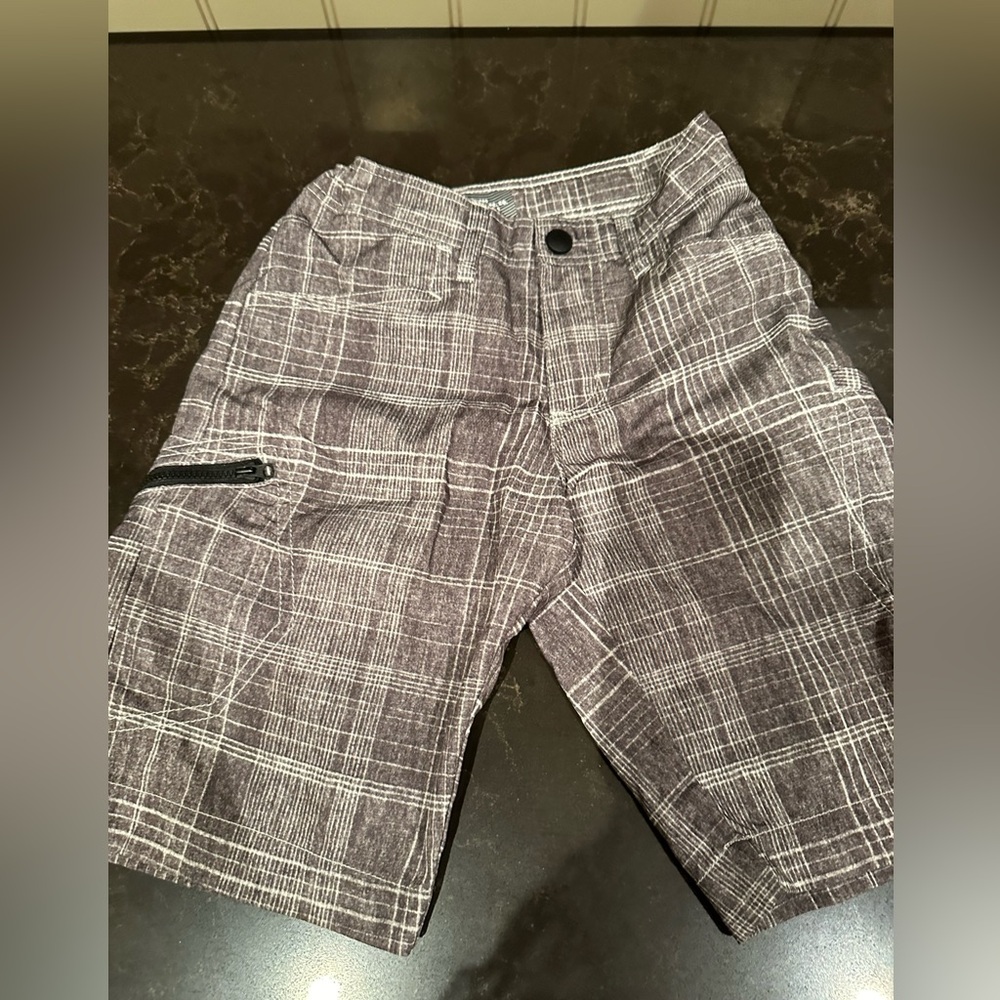 LEE  Boys Size 8 Regular Grey & White Plaid Swim Trunks Shorts